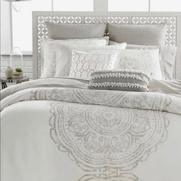 Pillow set embroidered + pom pom stripe - Picture 6 of 6